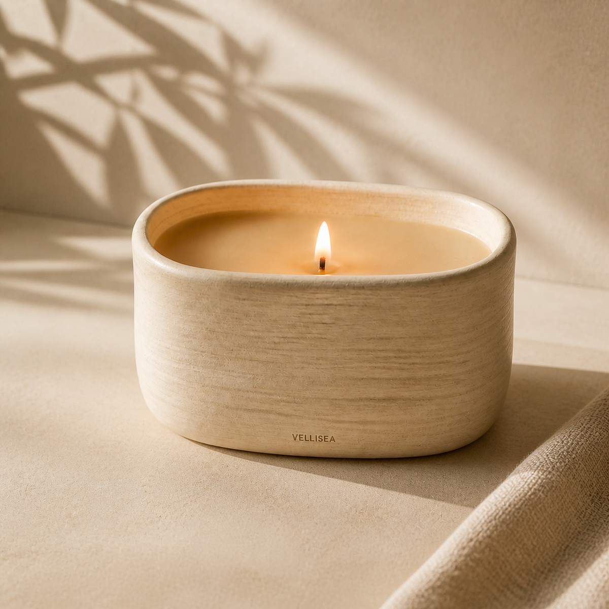 VELLISEA Hearth Ceramic Candle 1:1 detail view